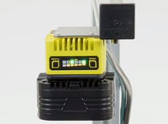 康耐视In-Sight 3800 为Ansomat加速电动汽车电池组组装